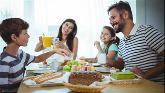 ארוחת בוקר היא החשובה ביום? 4 טיפים שיעזרו לכם לאכול יותר טוב