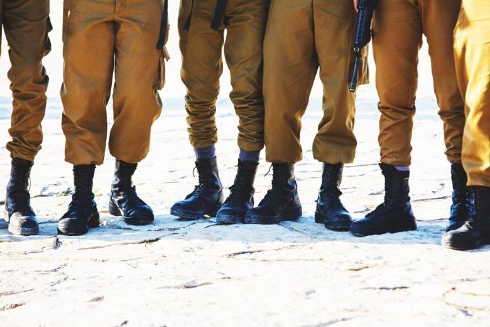 נערים צעירים שהתגייסו לצה"ל 
