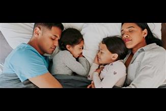 השלמת שעות שינה: מיתוס או מעשה בריא?