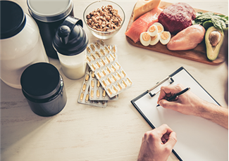 דיאטת צום לסירוגין: עוד טרנד או שזה באמת עובד?